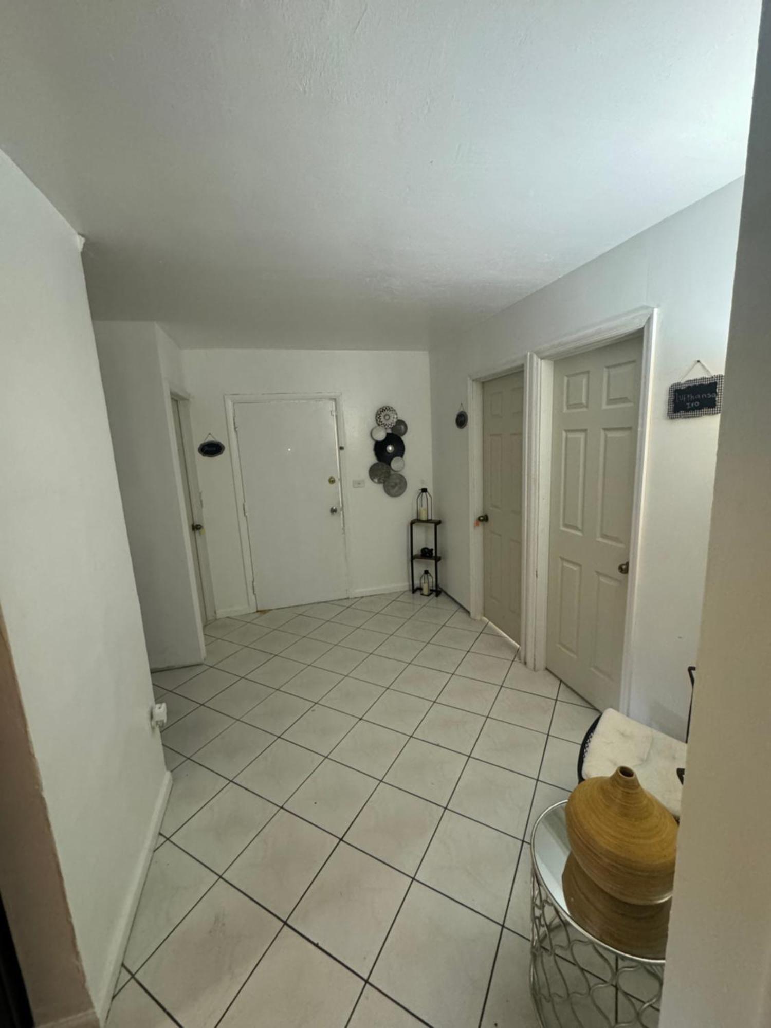 Ludge By Miami Airport Hostel Exterior photo